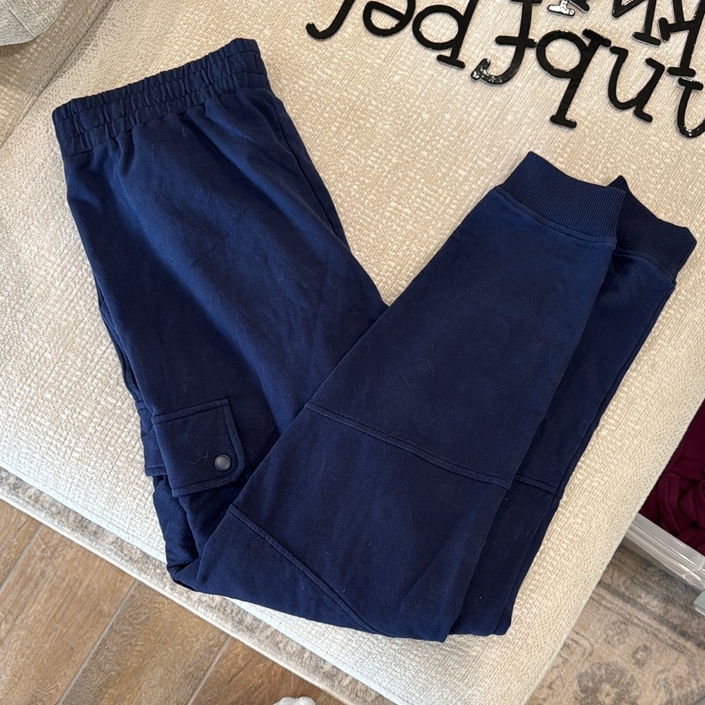 BuffBunny Women's presidential cargo pants Navy Medium